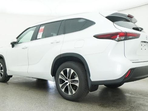 New 2026 Toyota Highlander XLE image 21