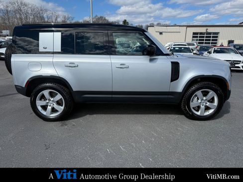 Used 2020 Land Rover Defender 110 First Edition AWD/4WD image 9