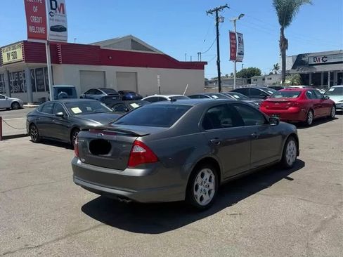 Used 2011 Ford Fusion SE w/ 201A Rapid Spec Order Code FWD image 4