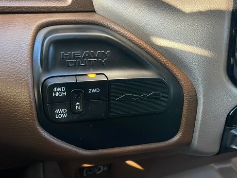 Used 2019 RAM 2500 Laramie image 18