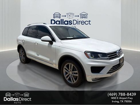 Used 2015 Volkswagen Touareg VR6 AWD/4WD image 2