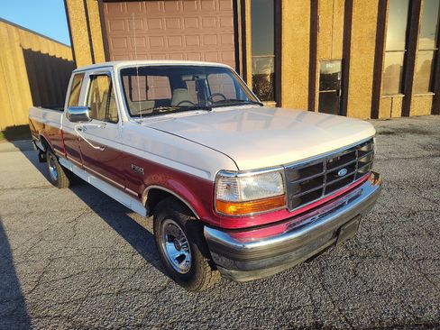 Used 1994 Ford F150 XL image 7