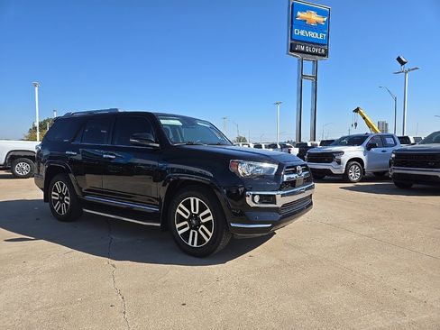 Used 2020 Toyota 4Runner Limited image 13