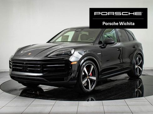 New 2026 Porsche Cayenne S image 1