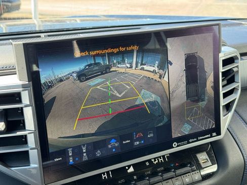 Used 2023 Toyota Tundra Platinum w/ Advanced Package image 45