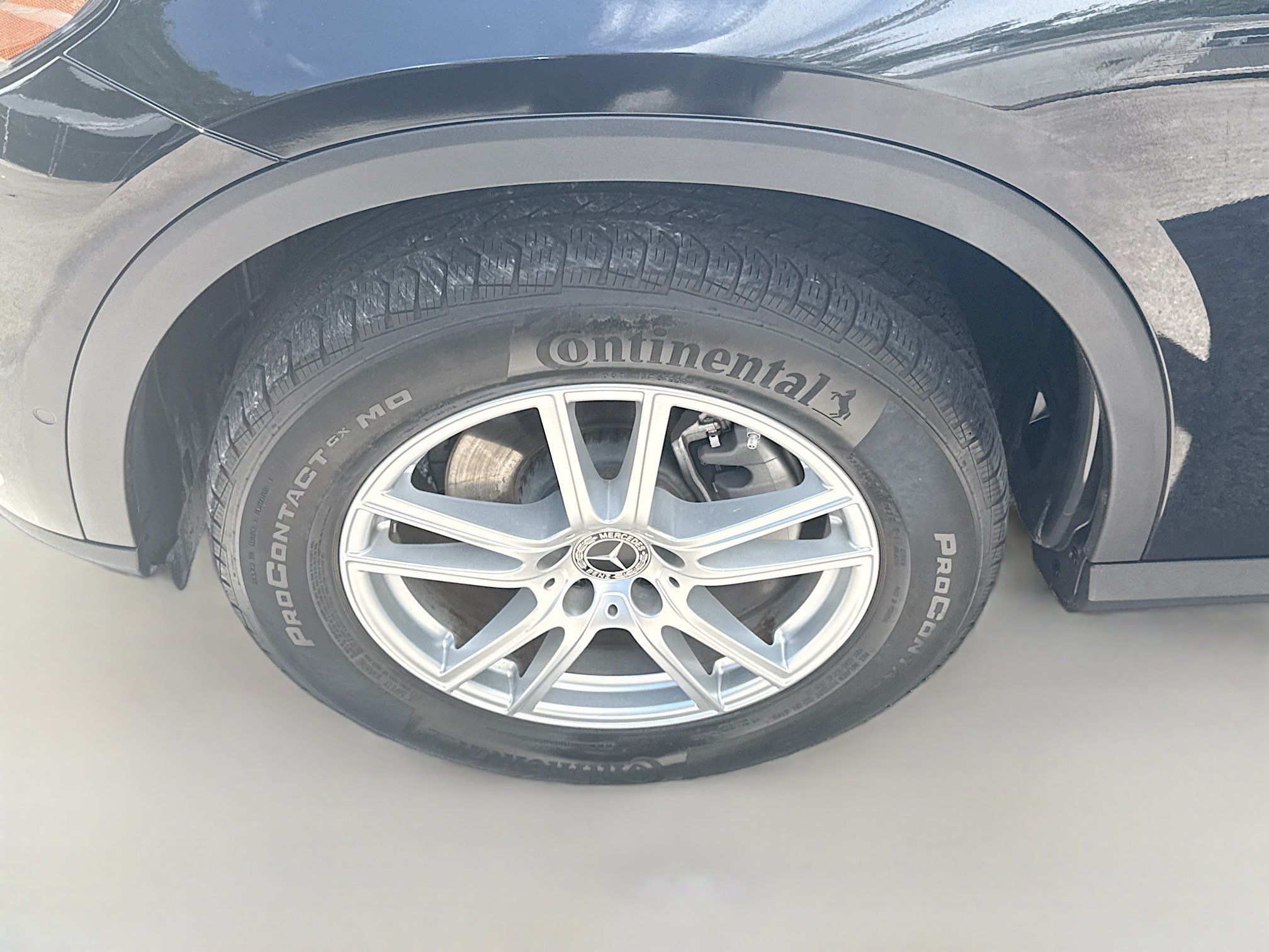 Used 2023 Mercedes-Benz GLC 300 4MATIC w/ Exclusive Trim Package image 40