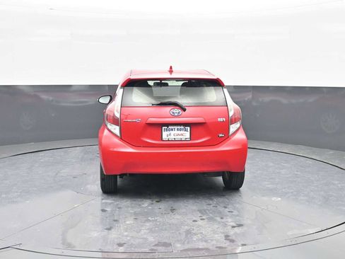 Used 2015 Toyota Prius C Three image 6