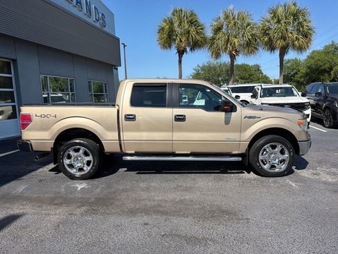 Used 2014 Ford F150 XLT w/ Equipment Group 302A Luxury AWD/4WD image 9