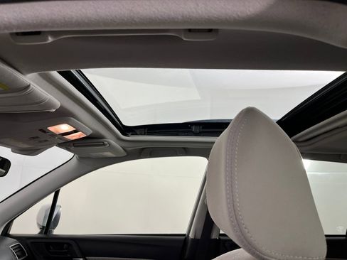 Used 2018 Subaru Forester 2.5i Premium image 25