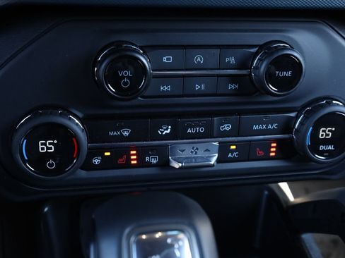 Used 2024 Ford Bronco Outer Banks image 29