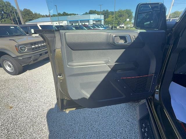 Used 2025 Ford Bronco Raptor AWD/4WD image 10