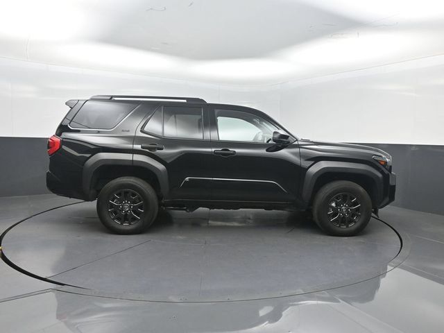 Used 2025 Toyota 4Runner SR5 AWD/4WD image 27