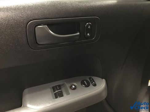 Used 2005 Honda Element EX image 27