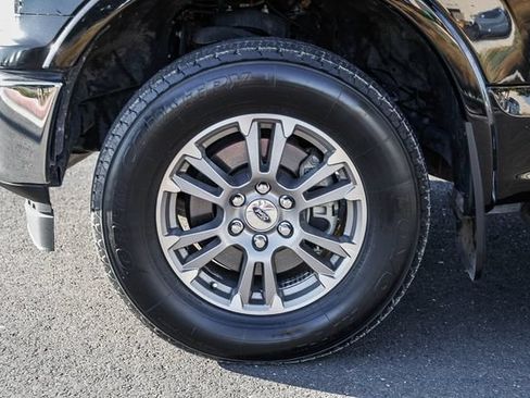 Used 2019 Ford F150 Lariat w/ FX4 Off-Road Package AWD/4WD image 11