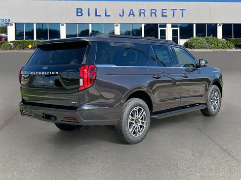 New 2026 Ford Expedition Max Active RWD image 4