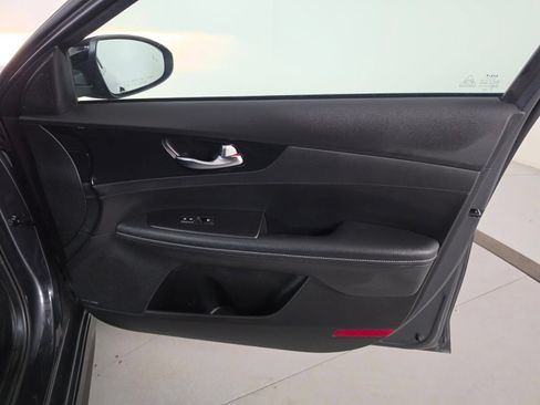 Used 2023 Kia Forte GT-Line w/ GT-Line Premium Package FWD image 20
