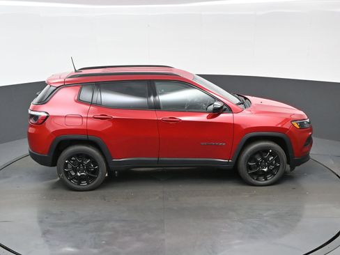 New 2026 Jeep Compass Latitude AWD/4WD image 26