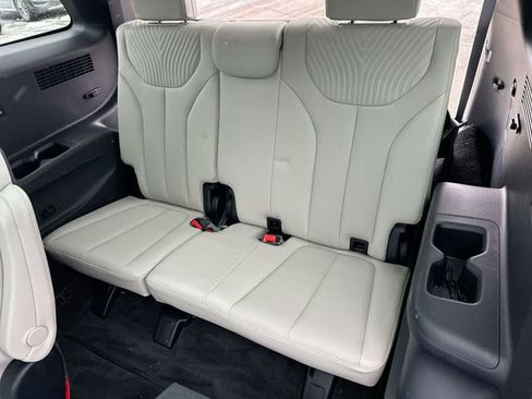 Used 2024 Hyundai Palisade Calligraphy image 28
