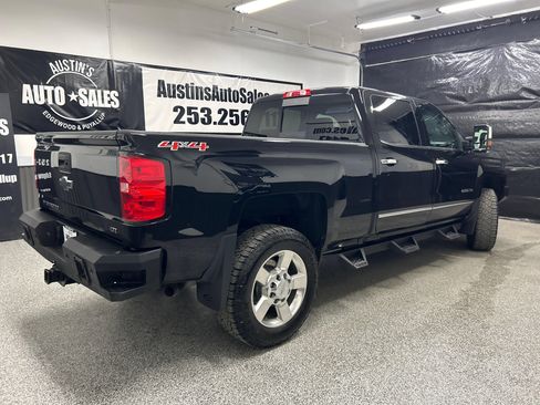 Used 2016 Chevrolet Silverado 2500 LTZ w/ LTZ Plus Package AWD/4WD image 7