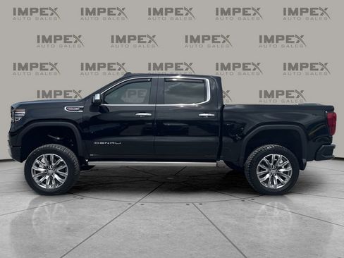 Used 2023 GMC Sierra 1500 Denali w/ Denali Reserve Package AWD/4WD image 2