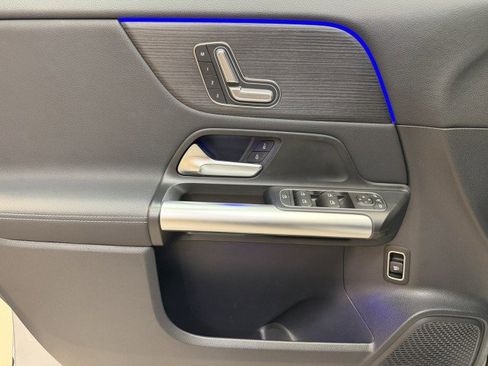 Certified 2025 Mercedes-Benz GLA 250 image 6