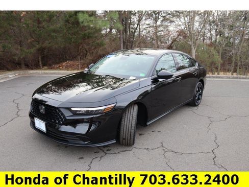 Used 2025 Honda Accord SE image 3