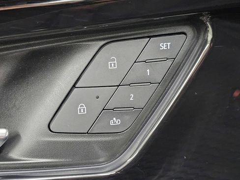 Used 2025 Chevrolet Blazer EV RS AWD/4WD image 29
