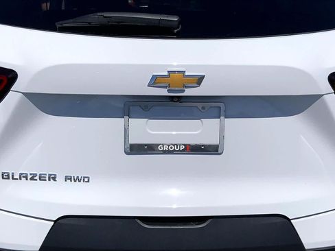 Used 2025 Chevrolet Blazer LT AWD/4WD image 31