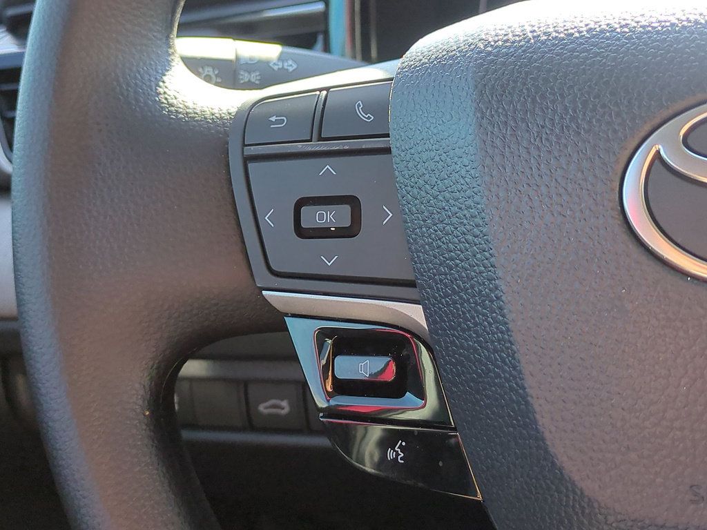 Used 2026 Toyota Camry LE FWD image 17