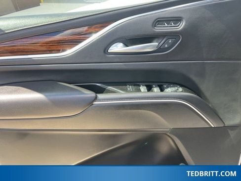 Used 2021 Cadillac Escalade ESV Luxury image 47