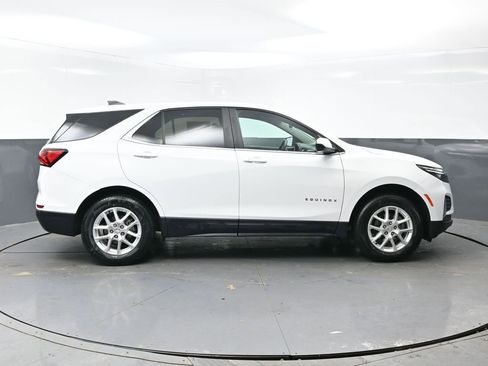 Used 2023 Chevrolet Equinox LT AWD/4WD image 3