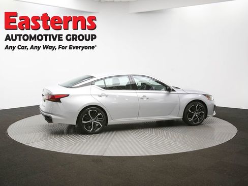 Used 2024 Nissan Altima 2.5 SR image 42