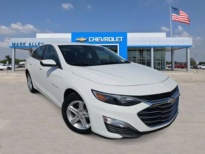 Used 2024 Chevrolet Malibu LS w/ Driver Confidence Package