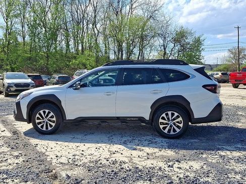 Certified 2025 Subaru Outback Premium w/ Popular Package #1A AWD/4WD image 6