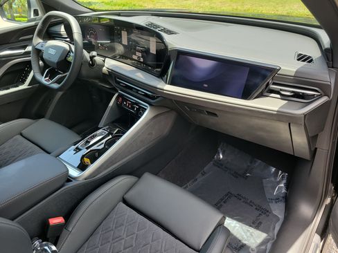 New 2026 Audi SQ5 Premium Plus AWD/4WD image 11