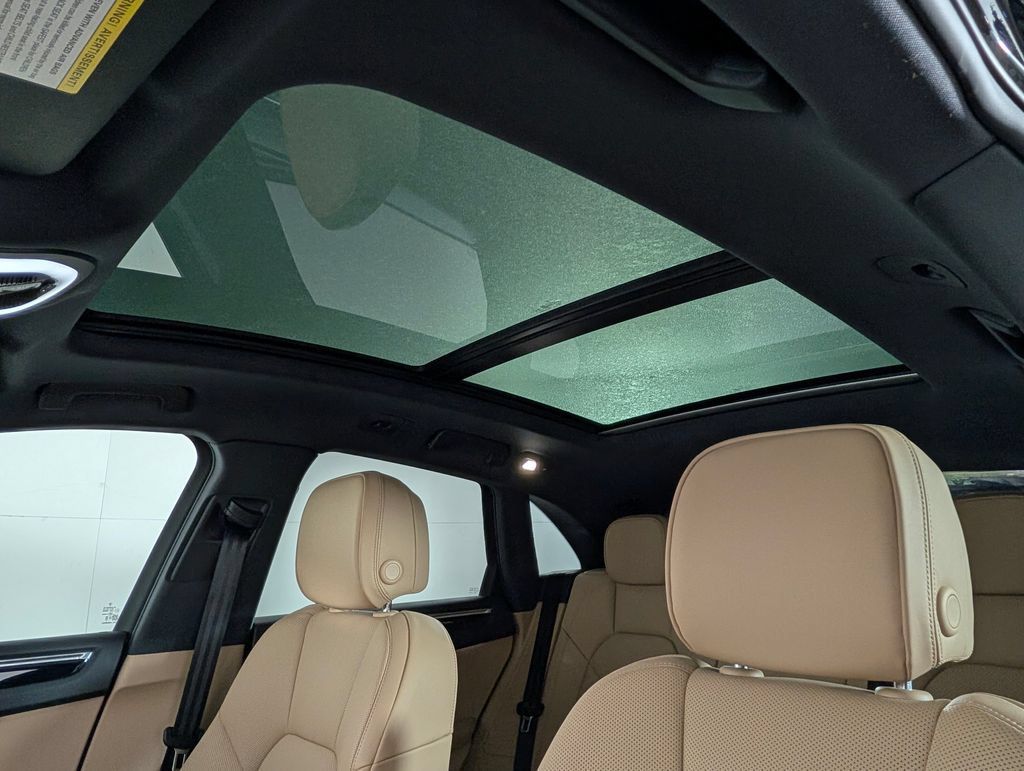 New 2026 Porsche Macan AWD/4WD image 30