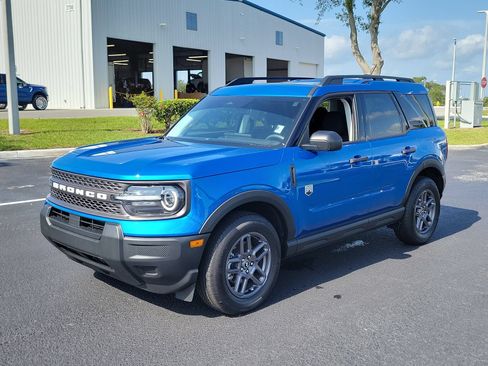 Certified 2025 Ford Bronco Sport Big Bend AWD/4WD image 2
