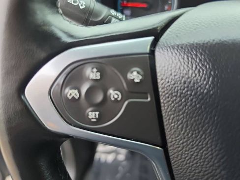 Used 2023 Chevrolet Traverse LT AWD/4WD image 11