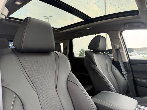 Certified 2024 Acura MDX SH-AWD w/ Technology Package image 15