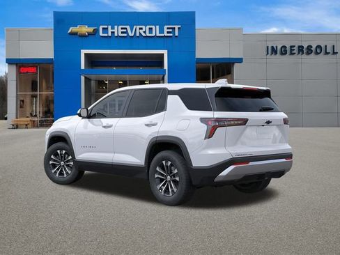 Used 2025 Chevrolet Equinox LT image 3