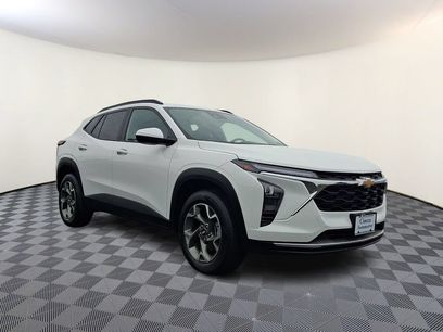 Used 2025 Chevrolet Trax LT