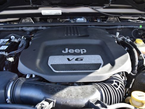 Used 2017 Jeep Wrangler Unlimited Sport w/ Quick Order Package 24S image 36