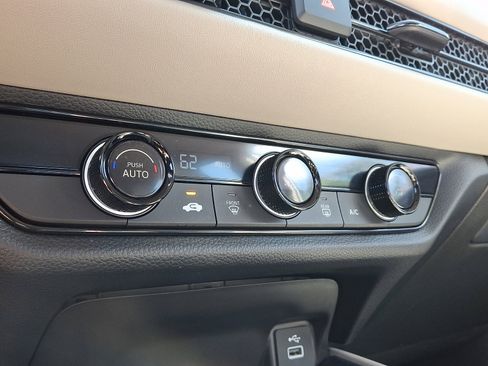 Certified 2024 Honda HR-V LX image 14