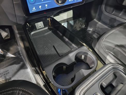 New 2025 Ford Mustang Mach-E Premium AWD/4WD image 28