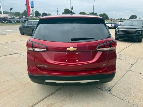 Used 2024 Chevrolet Equinox LT FWD image 4