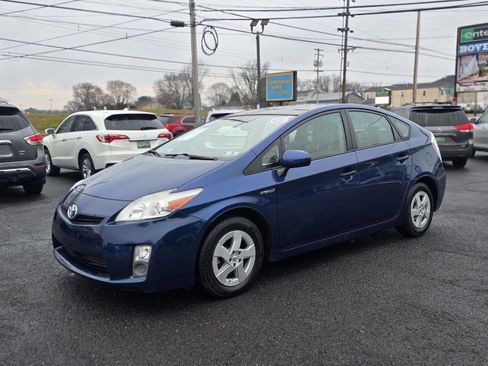 Used 2010 Toyota Prius Five image 1