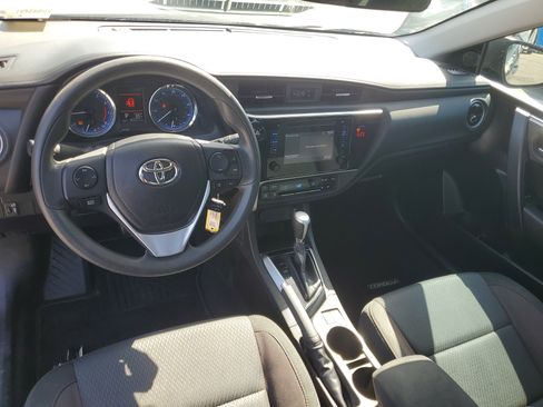 Used 2019 Toyota Corolla LE FWD image 14