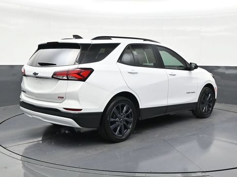 Used 2024 Chevrolet Equinox RS FWD image 5
