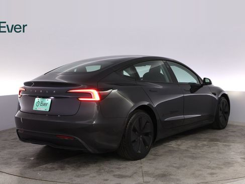 Used 2025 Tesla Model 3 Long Range RWD image 3