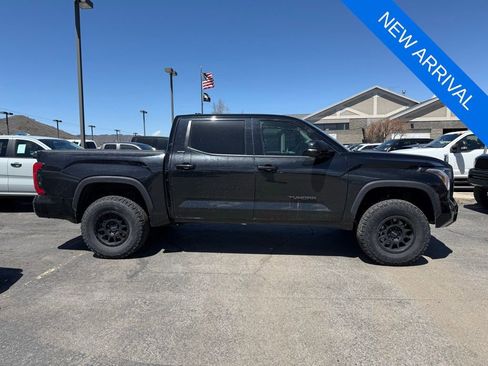 Used 2022 Toyota Tundra SR5 w/ Advanced Technology Package AWD/4WD image 3